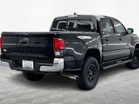 Used 2019 Toyota Tacoma SR5 image 2