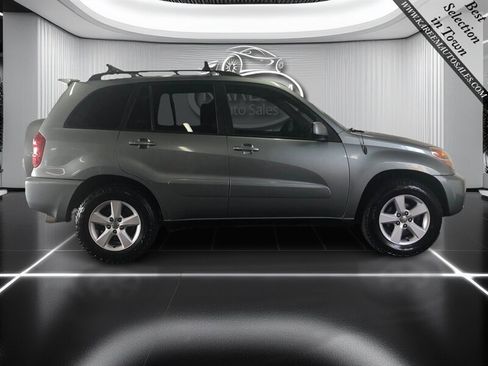 Used 2005 Toyota RAV4 2WD image 4