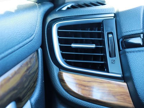Used 2022 Honda CR-V Touring image 29
