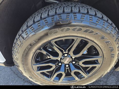 Used 2026 GMC Sierra 1500 Elevation w/ Elevation Premium Package AWD/4WD image 10