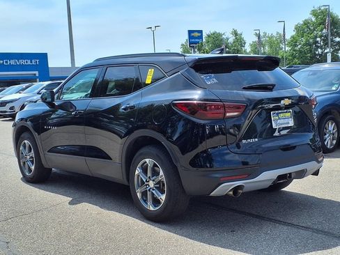 Used 2024 Chevrolet Blazer LT w/ Convenience Package FWD image 7