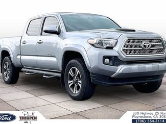 Used 2017 Toyota Tacoma TRD Sport w/ Tow Package RWD video 1