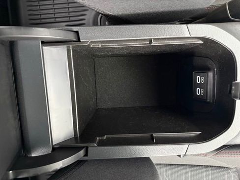 Certified 2025 Toyota RAV4 SE AWD/4WD image 28