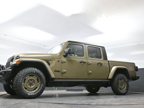 New 2026 Jeep Gladiator Willys AWD/4WD image 39
