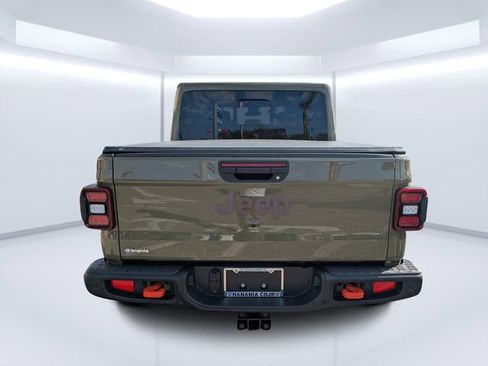 New 2026 Jeep Gladiator Mojave image 4