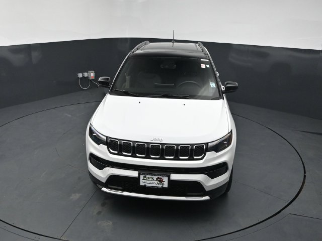Used 2024 Jeep Compass Limited w/ Elite Group AWD/4WD image 13