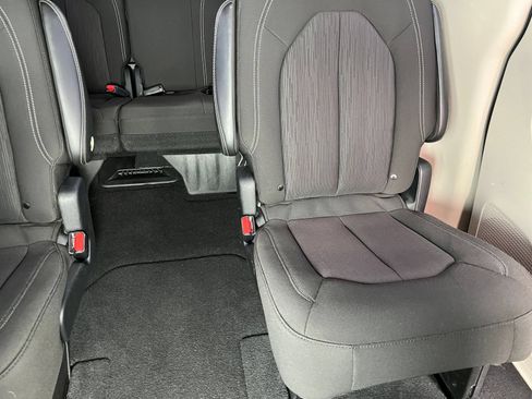 Used 2024 Chrysler Voyager LX FWD image 39