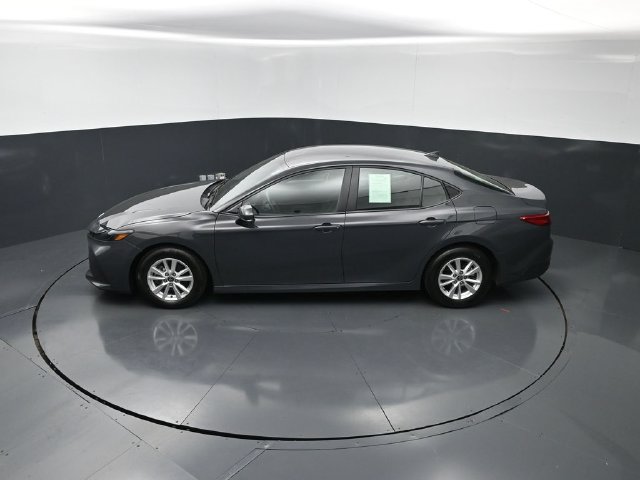 Used 2025 Toyota Camry LE FWD image 24