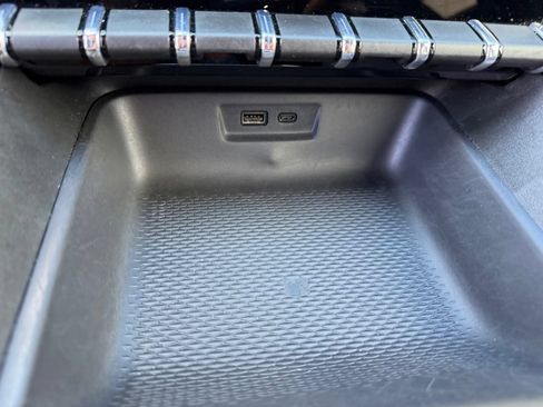 Used 2025 GMC Terrain Elevation AWD/4WD image 26