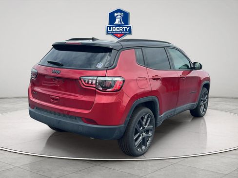 New 2025 Jeep Compass Limited w/ Sun & Sound Group AWD/4WD image 25