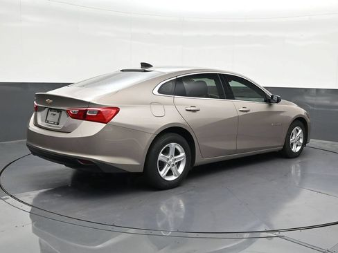 Used 2024 Chevrolet Malibu LS FWD image 5
