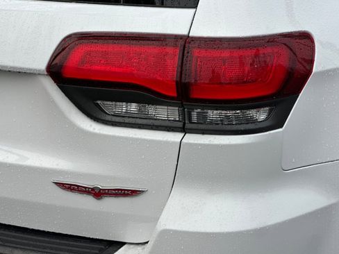 Used 2021 Jeep Grand Cherokee Trailhawk image 12