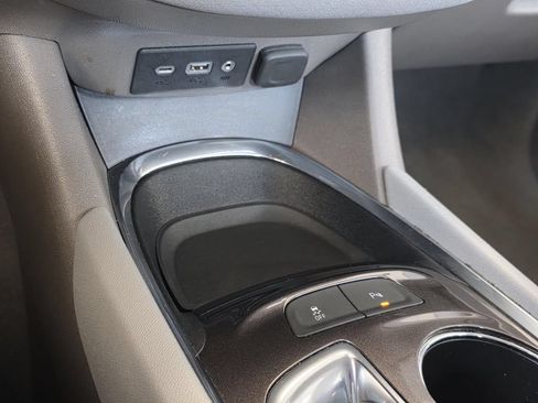 Used 2025 Chevrolet Malibu LT FWD image 19