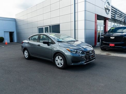 New 2025 Nissan Versa S w/ Trunk Package image 27