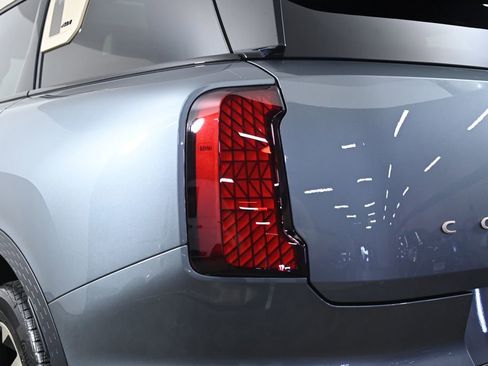 Used 2025 MINI Cooper Countryman S w/ Comfort Package Max image 7