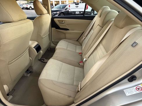 Used 2017 Toyota Camry LE FWD image 24