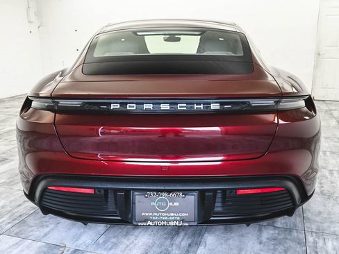Used 2021 Porsche Taycan RWD image 5