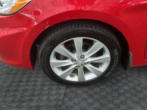Used 2014 Hyundai Accent SE image 9