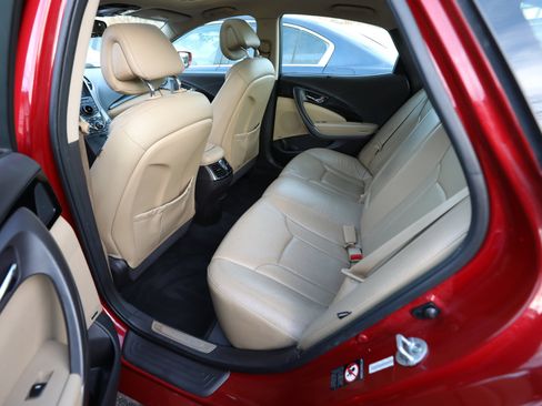 Used 2013 Hyundai Azera w/ Technology Pkg image 9