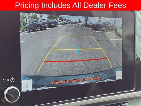 Used 2025 Toyota Camry SE w/ Convenience Package FWD image 20