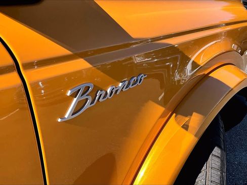 Used 2022 Ford Bronco Outer Banks image 10