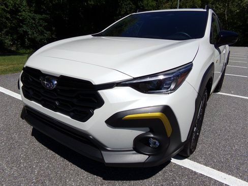 Used 2024 Subaru Crosstrek 2.5i Sport w/ Crosstrek Mirror Package AWD/4WD image 2