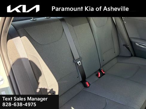 New 2025 Kia K4 LXS image 20