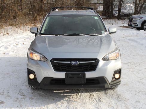 Used 2020 Subaru Crosstrek 2.0i Premium image 3