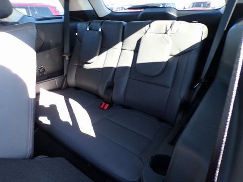 New 2026 Ford Explorer Active w/ Active Comfort Package image 9