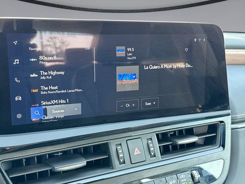 Used 2025 Lexus ES 350 w/ Premium Package FWD image 23
