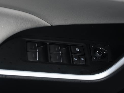 Certified 2025 Toyota RAV4 XLE Premium AWD/4WD image 11