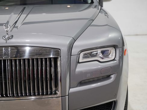 Used 2015 Rolls-Royce Ghost RWD image 28