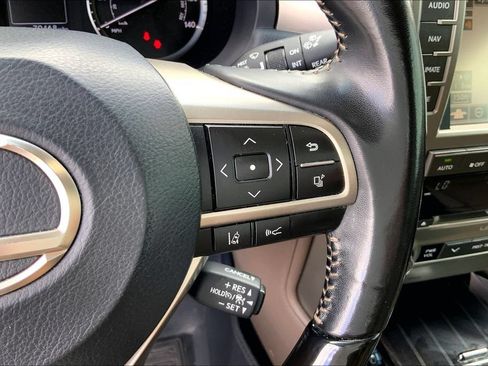 Used 2020 Lexus GX 460 Premium w/ Premium Package AWD/4WD image 12