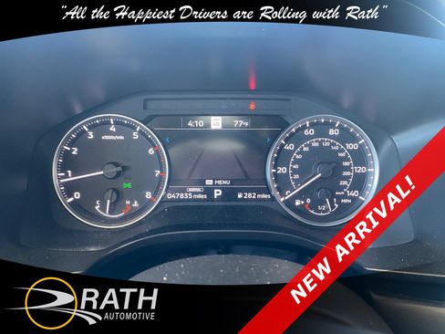 Used 2024 Mitsubishi Outlander SE image 13