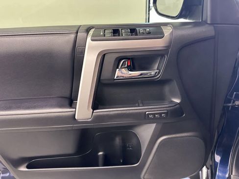 Used 2020 Toyota 4Runner Limited image 16