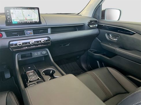 Used 2024 Honda Pilot Touring image 22