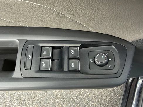 Used 2023 Volkswagen Atlas SEL Premium AWD/4WD image 25