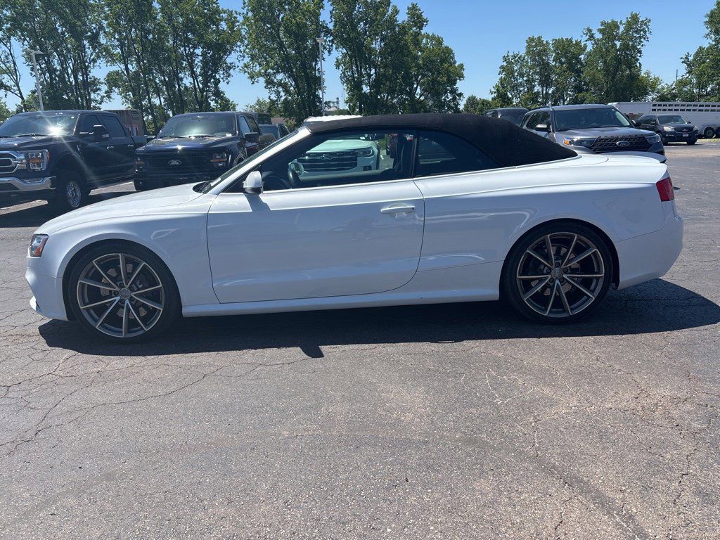 Used 2015 Audi RS 5 Cabriolet AWD/4WD image 2