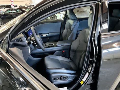 New 2026 Lexus RZ 450e AWD w/ Technology Package image 9