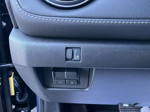 New 2026 Chevrolet Colorado LT w/ LT Convenience Package image 11