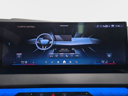 Used 2025 BMW X3 xDrive30i w/ Convenience Package image 25