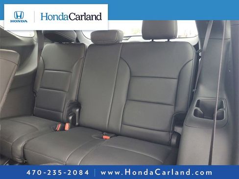 Used 2025 Chevrolet Traverse LT w/ Midnight/Sport Edition image 25