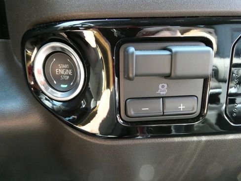 Certified 2026 GMC Sierra 1500 SLT w/ SLT Premium Plus Package AWD/4WD image 30