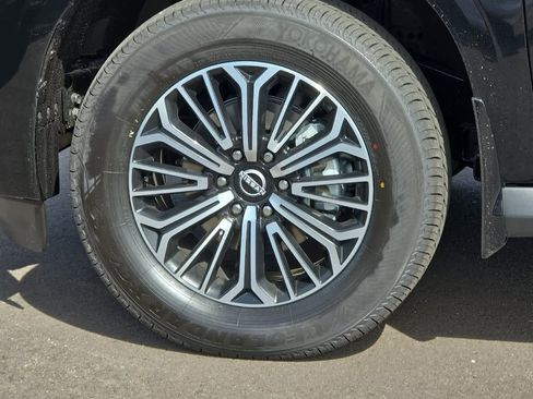 New 2025 Nissan Armada SL w/ Captain's Chari Seat Package image 27