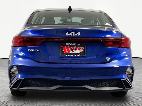 Used 2023 Kia Forte LXS w/ LXS Technology Package FWD image 5