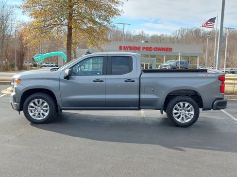 Used 2022 Chevrolet Silverado 1500 Custom image 10