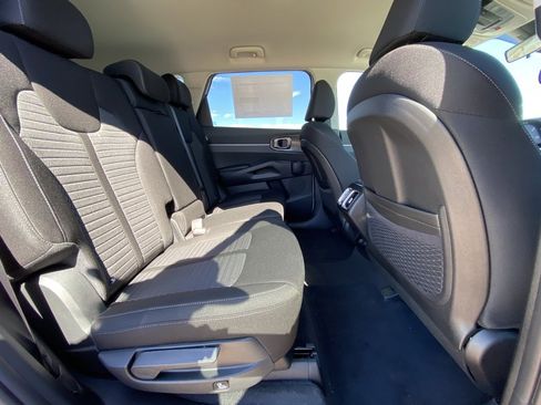 New 2026 Kia Sorento LX image 28