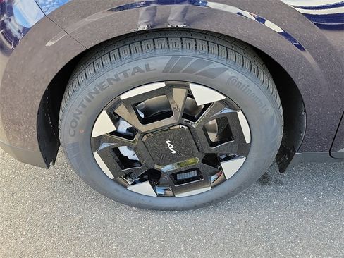 New 2026 Kia Carnival EX image 38