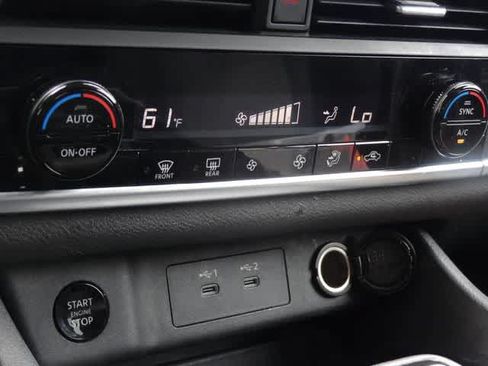 Used 2025 Nissan Rogue SV AWD/4WD image 28