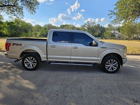 Used 2017 Ford F150 Lariat w/ Equipment Group 502A Luxury image 9